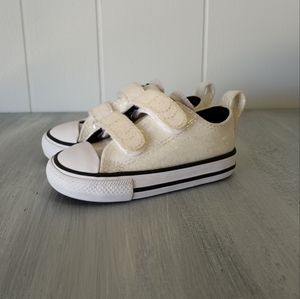 Converse Chuck Taylor All Star 2V Winter Glitter Sneakers Baby Girls Size 5